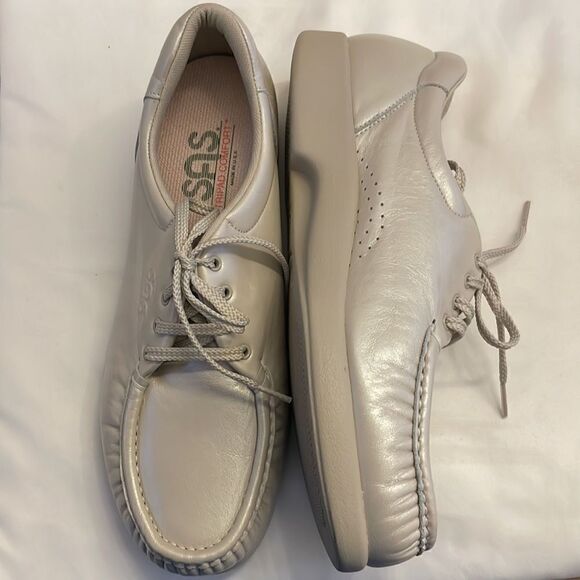 SAS PEARL BONE COLORED COMFORT SHOES.  NEW - Picture 4 of 12